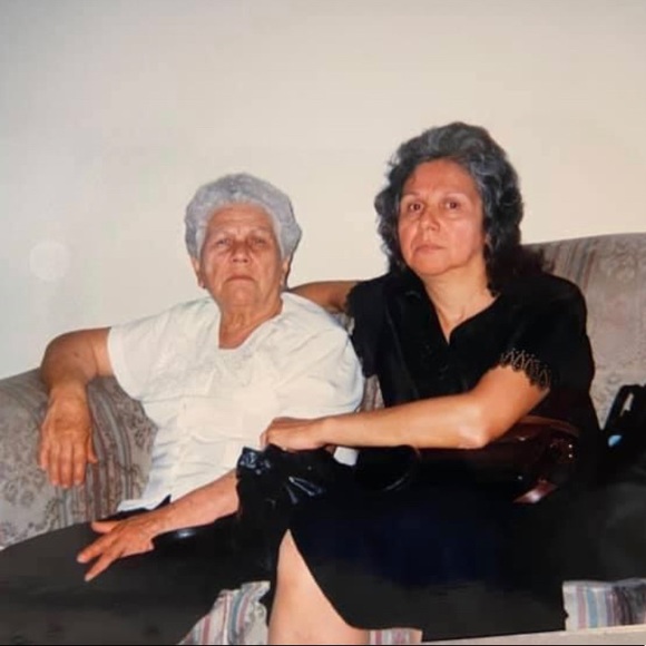 Meet your Posher, Shane n sandy - Picture 2 of 4